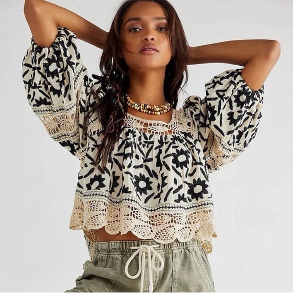 Free People Black and Cream Floral Blouse - Picture 1 of 12